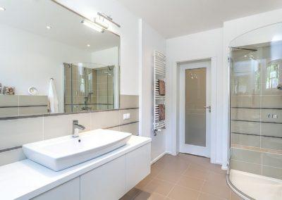 Elegant White Bathroom Toowoomba