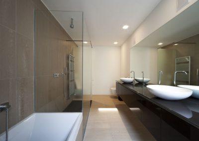 Simple and Elegant Shower Room Toowoomba